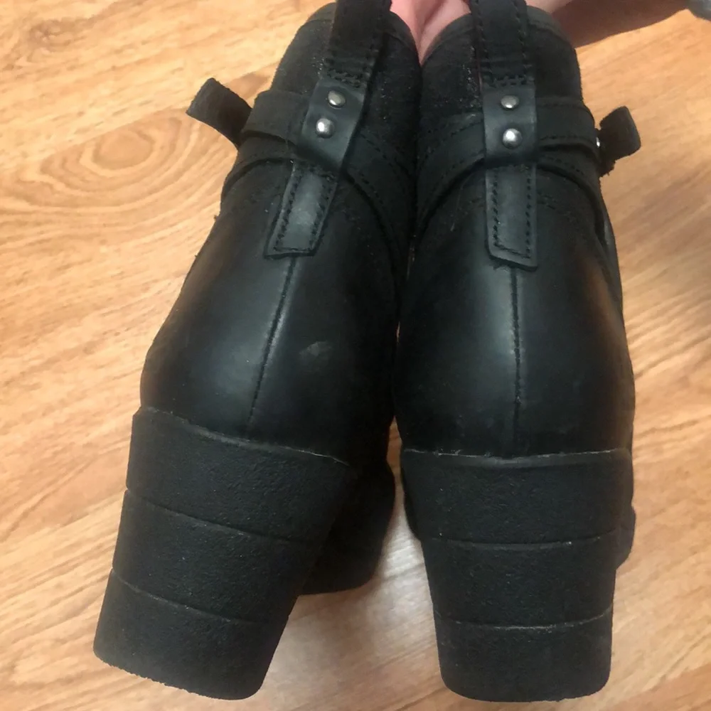 Ugg Emalie Black Waterproof Boot